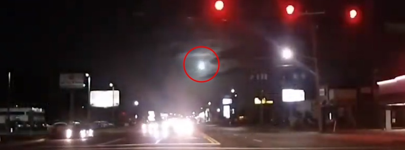 Bright fireball captured over Florida, over 240 reports received