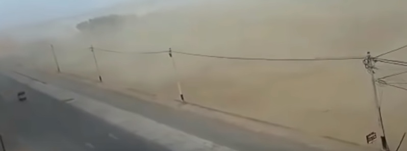 Intense dust storm hits Karachi as deadly storms sweep through Pakistan