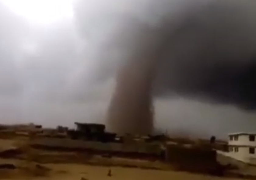 Severe storms hit Iraq, two large tornadoes touch down in Mosul