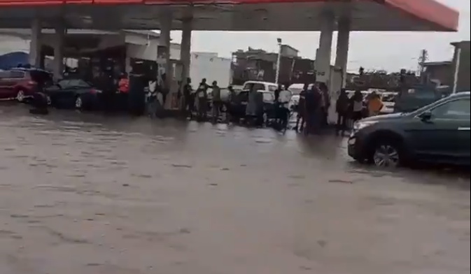 Deadly floods hit Ghana, leave twin-city metropolis Sekondi/Takoradi without power