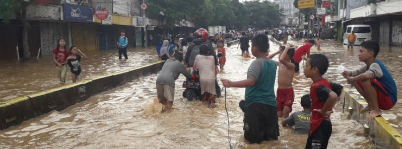 Severe floods damage thousands of homes in Indonesia and Malaysia