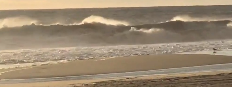 Sinkholes and steep cliffs forming up on New Jersey beaches after Subtropical Storm “Melissa”
