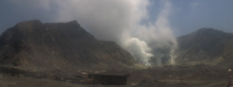 Moderate volcanic unrest at White Island volcano, New Zealand