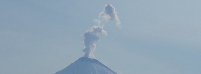Eruption at Klyuchevskoy, volcanic ash to 6 km (20 000 feet) a.s.l., Russia