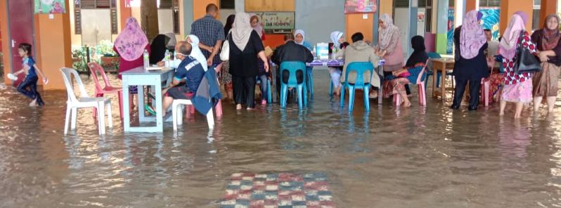 over-16-000-displaced-in-terengganu-and-kelantan-as-flood-situation-worsens-malaysia