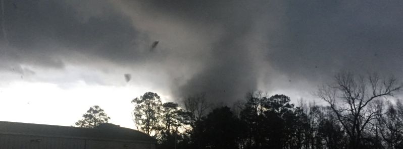 Deadly tornado outbreak hits Deep South, U.S.
