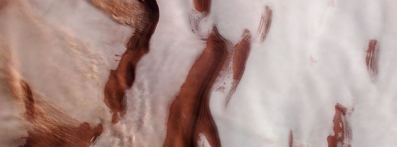 stormy-activity-and-rippling-ice-at-mars-north-pole