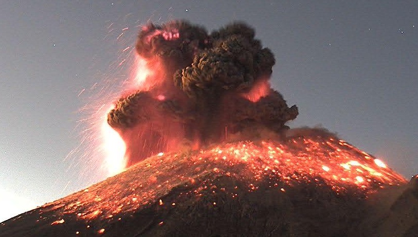strong-explosion-at-popocatepetl-volcano-january-9-2020