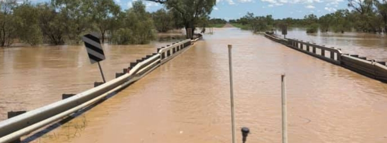 Torrential rain drenches southeast Queensland, deluge expected into weekend