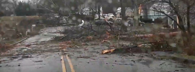 Deadly winter storm spawns 19 tornadoes, causes major flooding and power outages, affecting 300 000 across Eastern U.S.