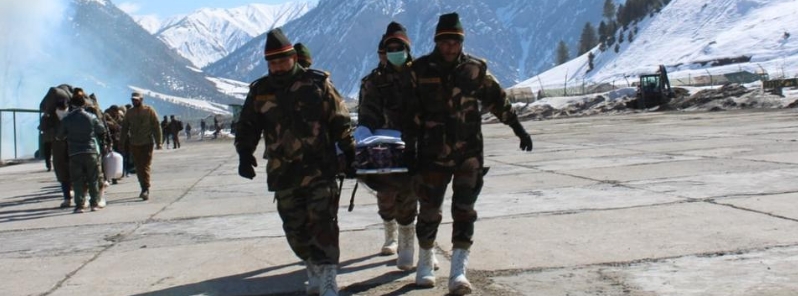 Army rescues stranded civilians after heavy snow hits Gurez valley, Jammu and Kashmir