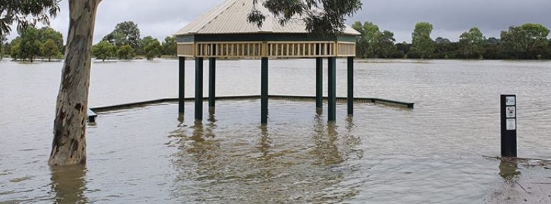 Ex-tropical Cyclone “Esther” dumps a month’s worth of rain on Melbourne– city’s highest March rainfall since 1929, Australia