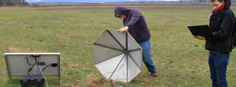 Using infrasonic signals to detect and track tornadoes