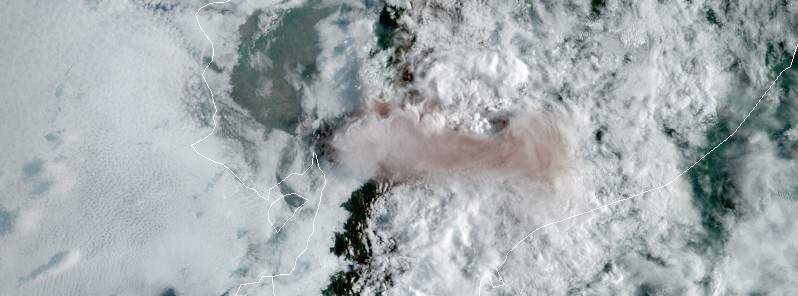 Major eruption at Sangay volcano, ash to 12 km (40 000 feet) a.s.l., Ecuador