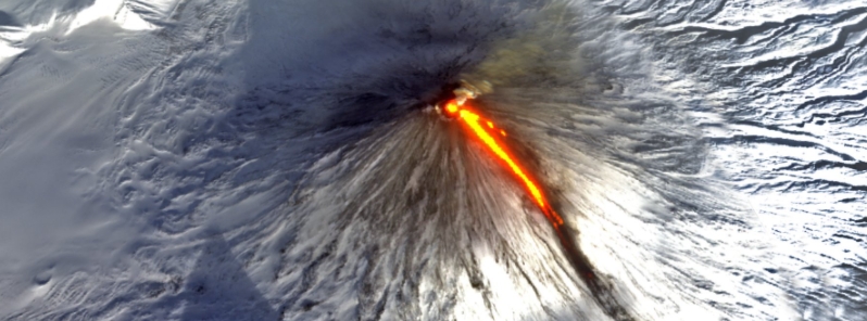 Moderate explosive-effusive eruption continues at Klyuchevskoy volcano, Russia