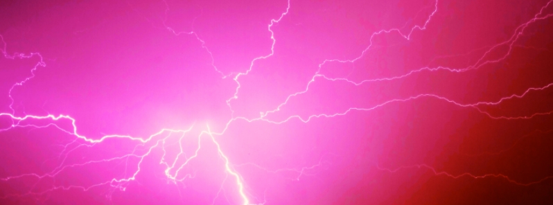 scientists-find-superbolts-flashing-1-000-brighter-than-normal-lightning