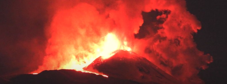 Lava fountains at Etna on December 22, 2020