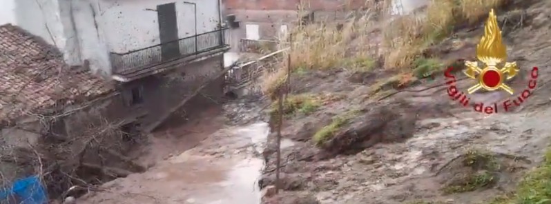Landslide damages buildings in Rota Greca, 40 people evacuated, Italy