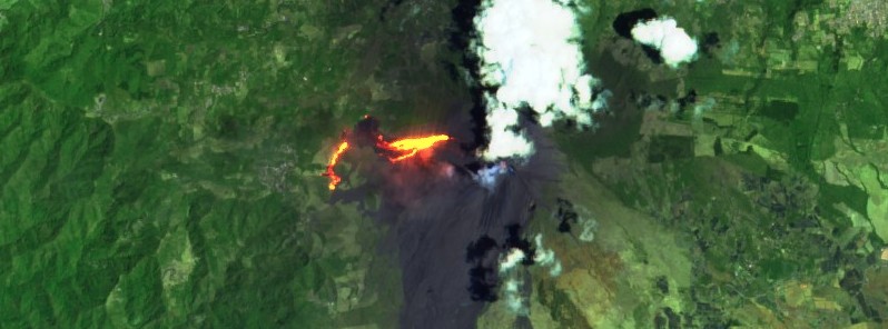 Lava flow at Pacaya volcano heads toward inhabited areas, Guatemala