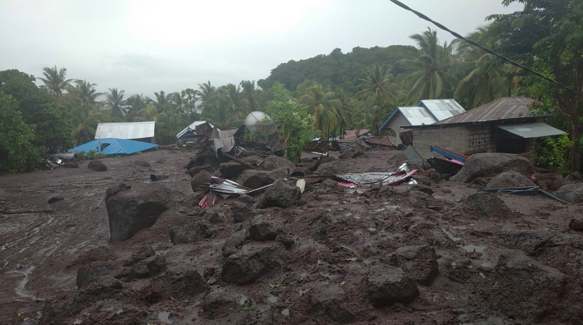 More than 40 people killed, hundreds missing after severe floods and landslides hit Indonesia