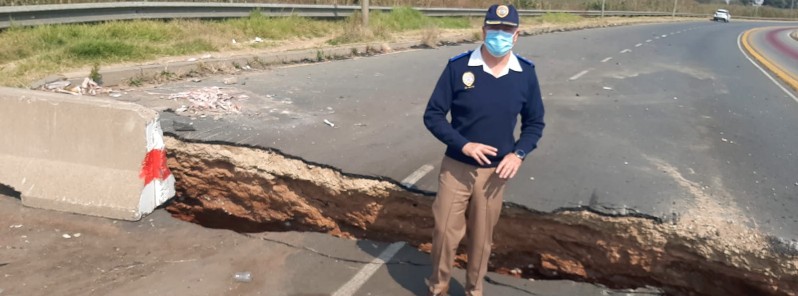 Giant sinkholes lead to the closure of two major roads in Gauteng and Western Cape, South Africa