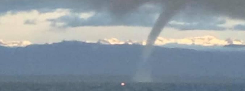 Rare waterspouts spotted in the Strait of Georgia for 2 days in a row, Canada