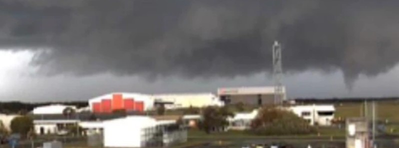 Tornado hits Brisbane Airport, exposing the interior to extreme rainfall, Australia
