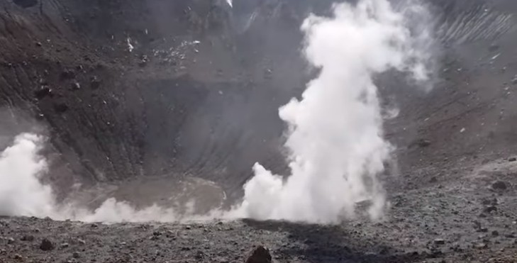 ingv-monitoring-the-fumaroles-at-vulcano-italy