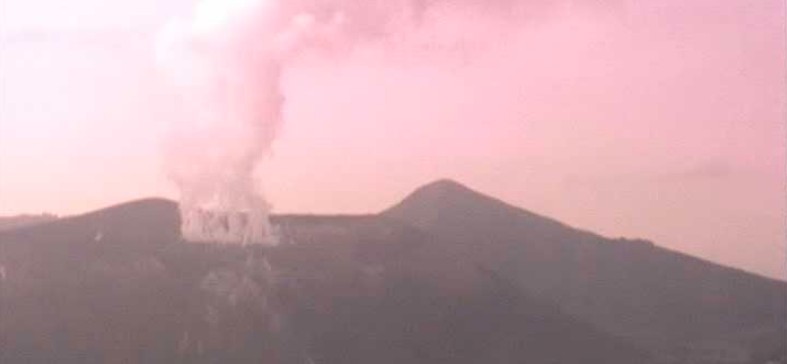 Vulcano volcano Alert Level raised to Yellow, last eruption took place in 1890, Italy