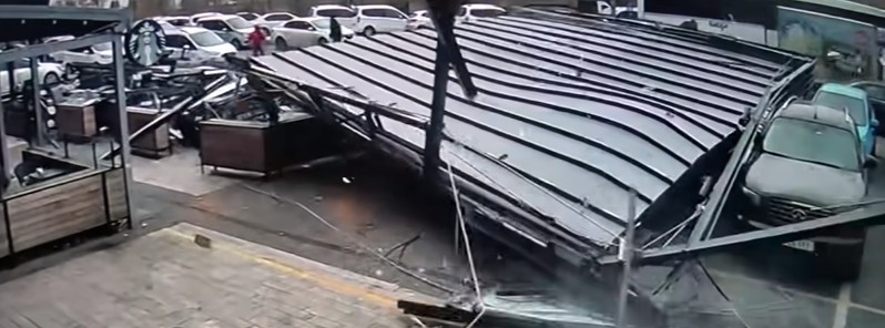 Powerful windstorm hits Istanbul, claiming at least 4 lives and injuring dozens others, Turkey
