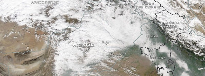 heavy-rain-and-snow-hit-pakistan-leaving-at-least-12-people-dead