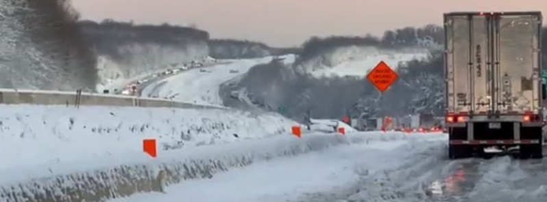 Hundreds of drivers stranded on Interstate-95 after major snowstorm hits U.S.