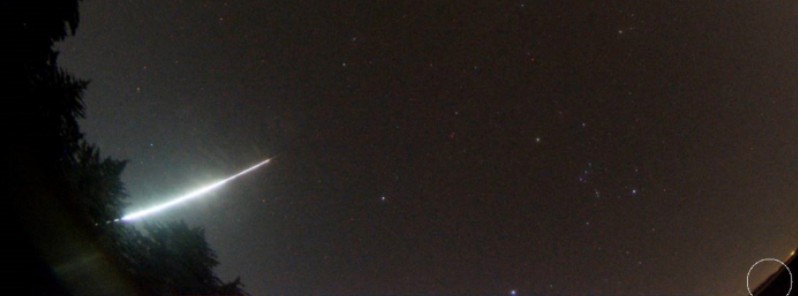 Very bright fireball over central Italy