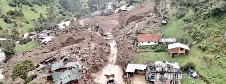 Heavy rains trigger deadly landslide, leave more than 250 000 without drinking water in Cuenca, Ecuador