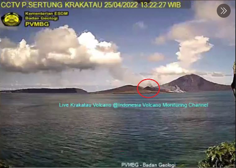Anak Krakatau on April 25, 2022 webcam image