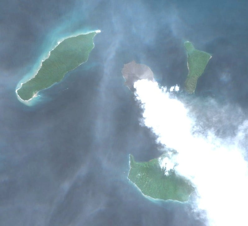 anak krakatau on april 14 2022 sentinel-2