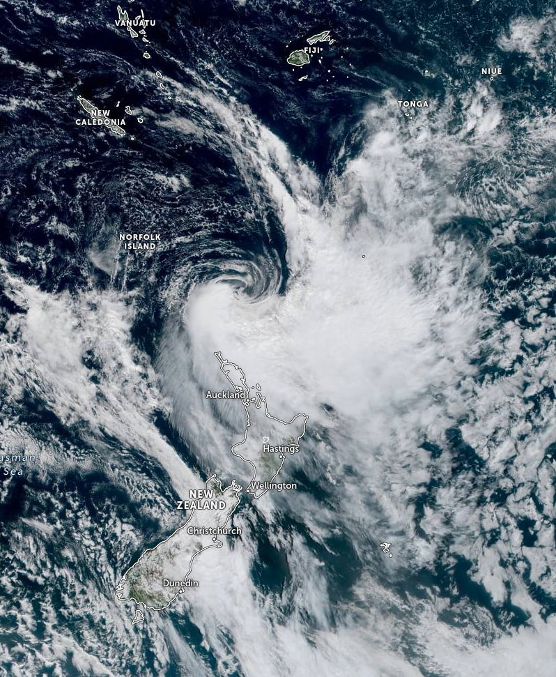 Cyclone Fili at 01:50 UTC on April 12, 2022