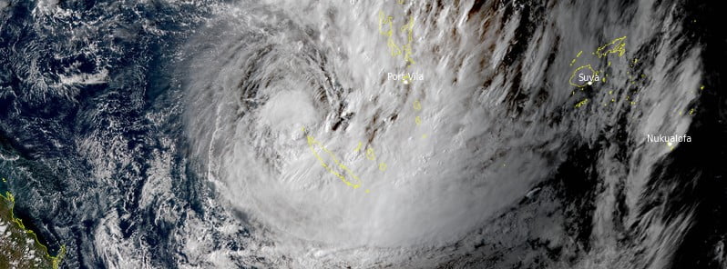 Tropical Cyclone "Fili" at 05:40 UTC on April 6, 2022