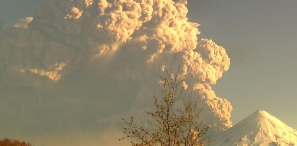 High-level eruption at Bezymianny volcano, ash to 15 km (50 000 feet) a.s.l., Russia
