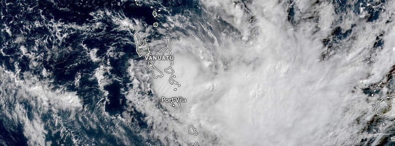 tropical cyclone gina at 0350z may 19 2022 himawari-8