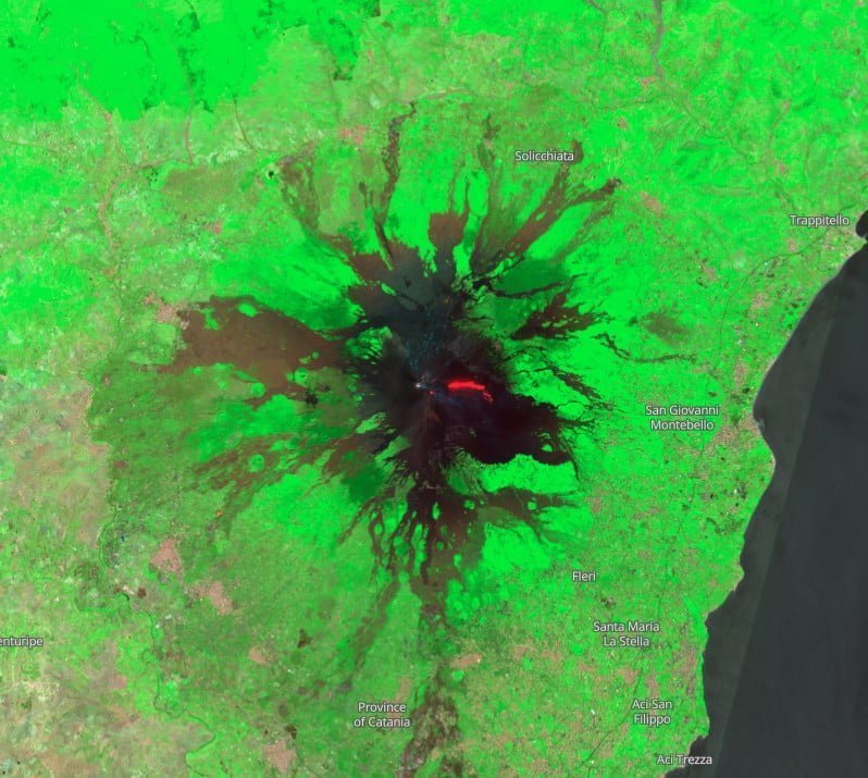 etna volcano swir image on june 6 2022