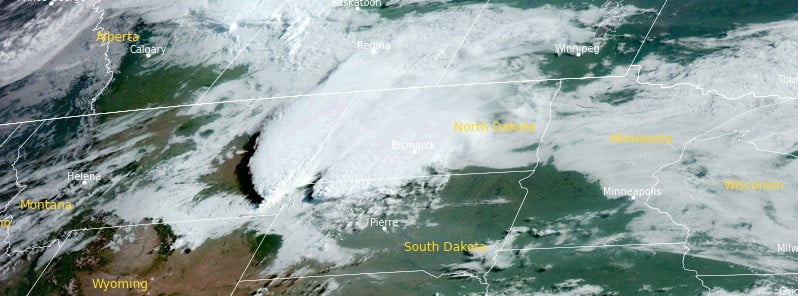 Derecho hits the Northern Plains and Midwest, turning the sky green and leaving extensive damage, U.S.