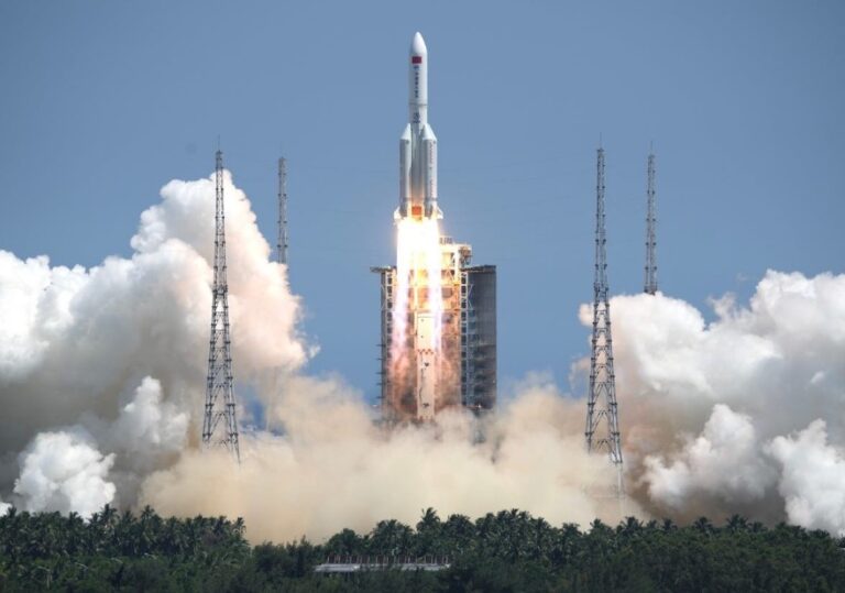 launch of china's long march 5b rocked on July 24 2022