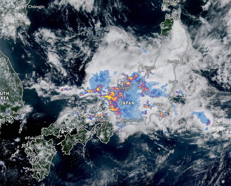 More than 540 000 people ordered to evacuate as heavy rainfall hits Japan
