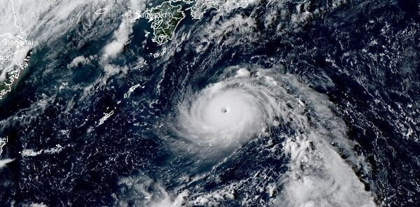 tropical cyclone hinnamnor 0710z august 30 2022