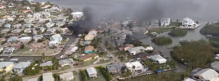 hurricane ian damage lee county florida us september 2022 f2