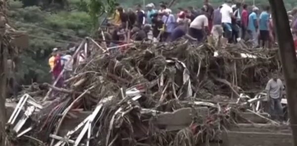 Massive landslide hits Venezuela, leaving at least 30 dead, 54 people missing