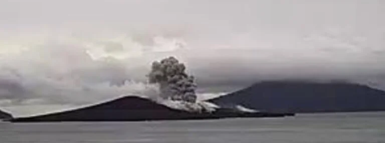 anak krakatau eruption october 26 2022 f