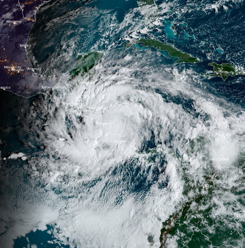 hurricane julia 13z october 9 2022 bg