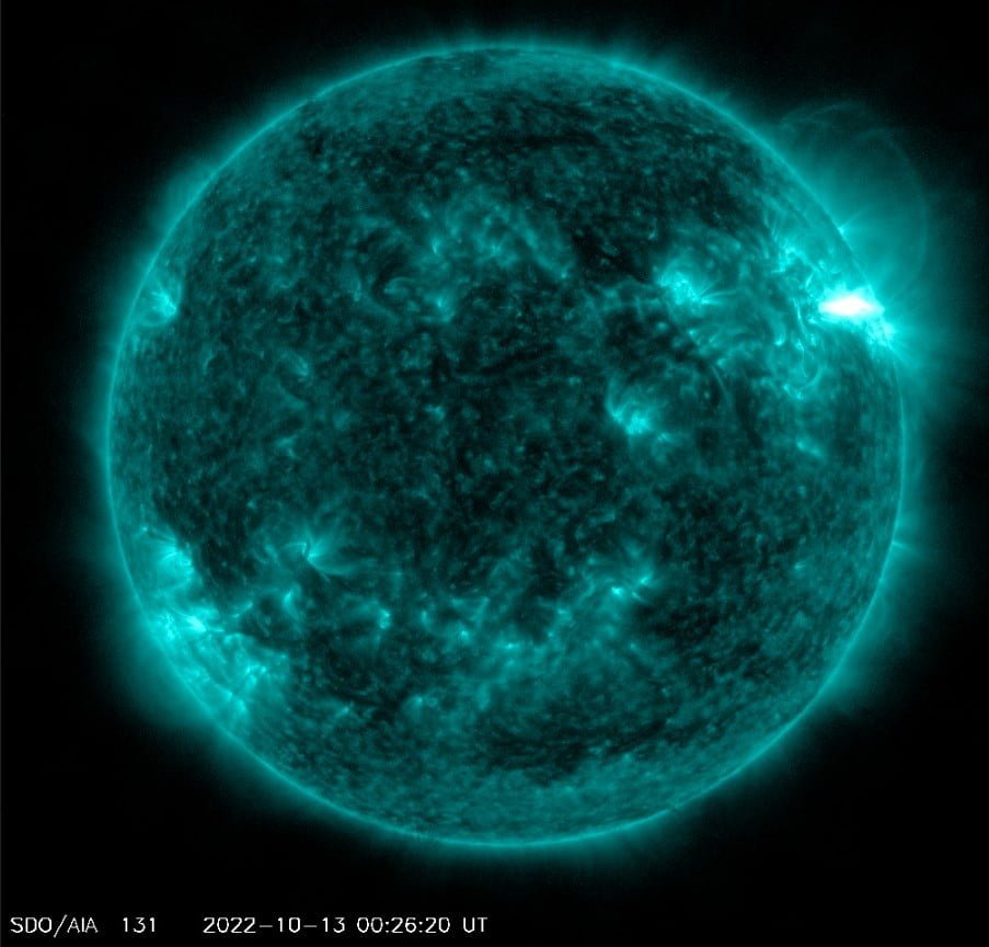 m1-5 solar flare october 13 2022 sdo aia 131